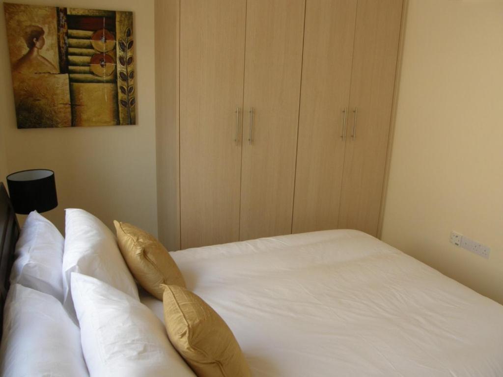 Kronos Holiday Apartments Paralímni Chambre photo
